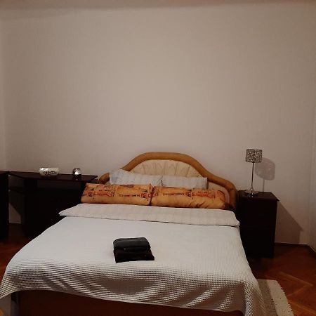 Rooms in Centrum Warschau Buitenkant foto